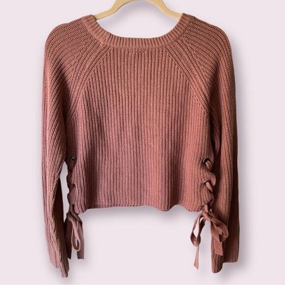Moon & Madison Dusty Rose Knit Cropped Side Tie Sweater Size S - Picture 2 of 5